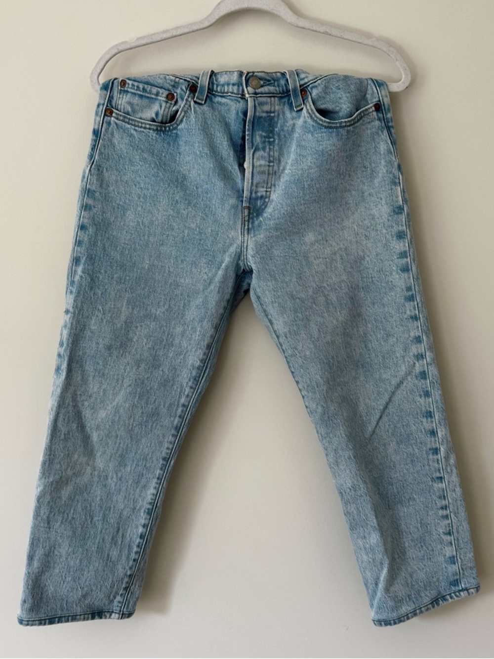 Levi’s 501 Original Cropped Jeans, Light Wash | Size 28 - Picture 2 of 8